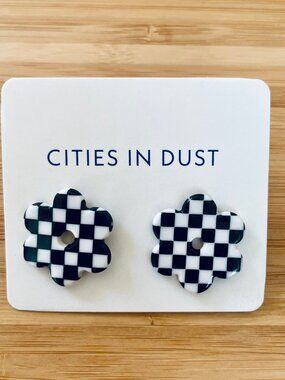 Cities in Dust Jewelry Small Checkerboard Acetate Daisy Earring